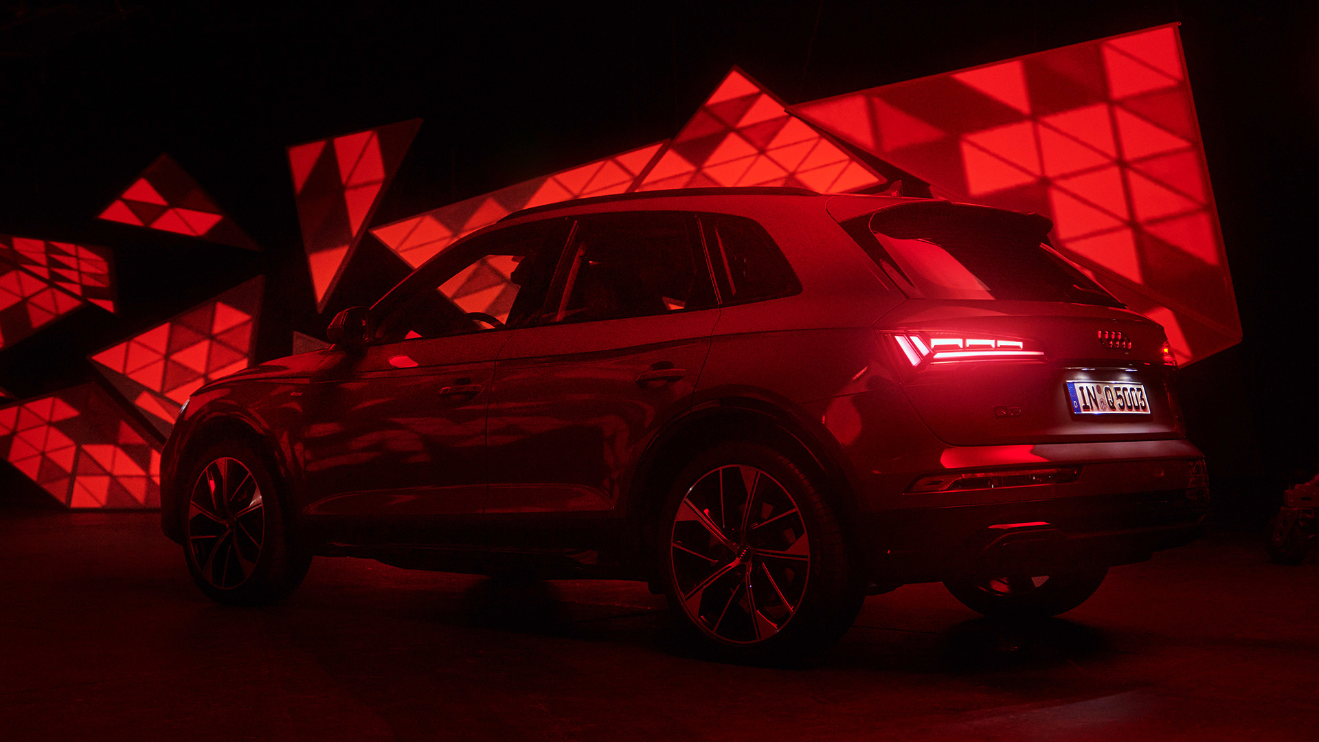 tylne światła Audi Q5